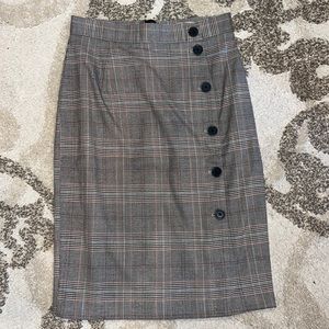 H&M pencil skirt in brown, black and Red plaid in size 2